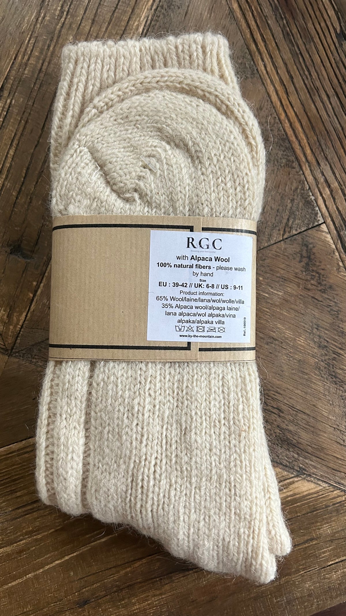 100% wool and alpaca socks, white